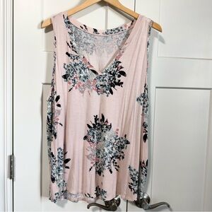 Maurices 24/7 womans Floral Sleeveless Top Pink and Black size 2 or 20-22